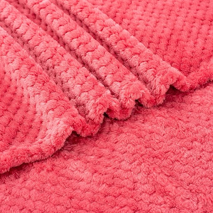Cranberry Pet Blanket - Warm, Soft, Fuzzy Throws for Dogs & Cats, Plush Fleece for Bed, Couch, Sofa, Travel (S/24" x 32")