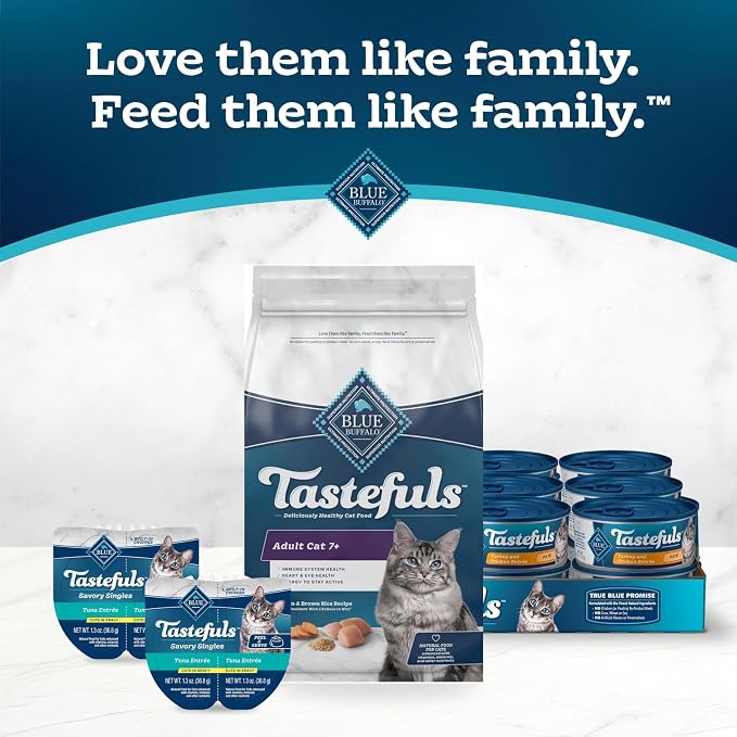 Blue Buffalo Tastefuls Mature Dry Cat Food for Adult Cats 7+, Made in the USA with Natural Ingredients, Chicken & Brown Rice Recipe, 3-lb. Resealable Bag