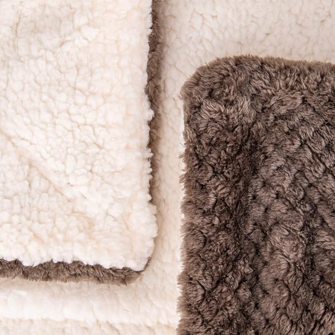 DW-Eagle Grey Plush Fleece Receiving Blanket for Dog, Cat, Couch, Travel & Outdoor, Camping (24" x 32")