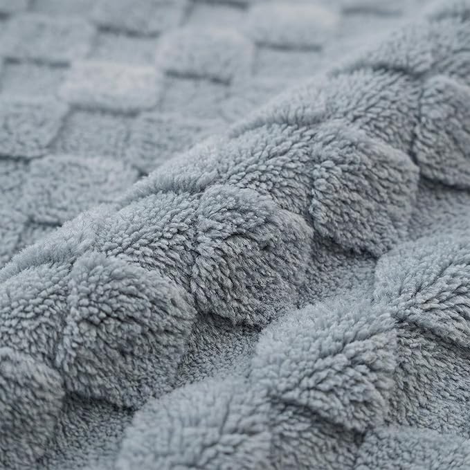 Americanflat 30x40 Jacquard Kids Throw Blanket - Soft and Breathable Mini Fleece Throw Blanket for Couch, Bed, Chair - Fleece Blankets Perfect for Home, Bedroom, Outdoor - Checkered Design in Gray