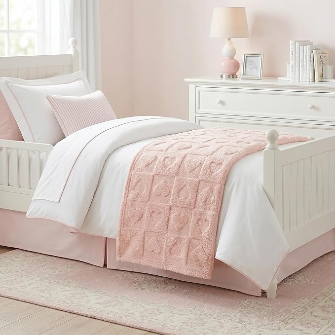 Americanflat 50x60 Jacquard Fleece Throw Blanket - Soft and Breathable Throw Blanket for Couch, Bed, Chair - Fleece Blankets Perfect for Home, Bedroom, or Outdoor Use - Heart Design in Pink