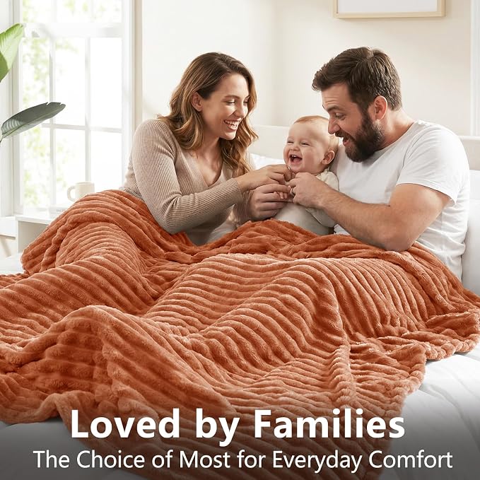 HIMEET Fleece Burnt Orange King Size Blanket for Bed - 300GSM Ribbed Soft Cozy Bedding Blanket, House Warming Gifts New Home, Luxury Aesthetic Bedroom Decor Throws, 108x90 Inches
