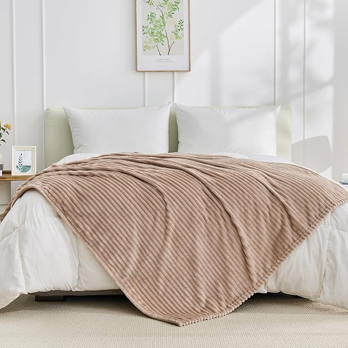 Bnuitland Fleece Throw Blanket, 300GSM Soft Warm Cozy Fluffy Throw for Babys & Pets, Stripe Pattern, All Season Sofa Bed Blanket for Home Decor, Light Camel 50"x40"
