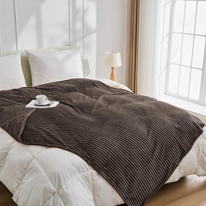 Bnuitland Brown Fleece Throw Blanket for Couch, 300GSM Soft Warm Cozy Fluffy Throw for Adults & Kids, Stripe Pattern 50"x60", All Season Sofa Bed Blanket for Home Decor
