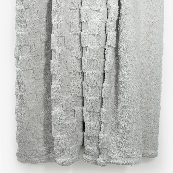 Americanflat 50x60 Jacquard Fleece Throw Blanket - Soft and Breathable Throw Blanket for Couch, Bed, Chair - Fleece Blankets Perfect for Home, Bedroom, or Outdoor Use - Checkered Design in Light Gray
