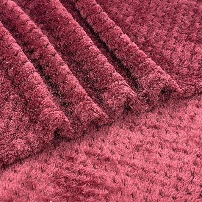 Ruby Red Pet Blanket - Warm Soft Fuzzy Blankets for Puppy, Kitten, Small, Medium, Large Dogs & Cats - Plush Fleece Throws for Bed, Couch, Sofa, Travel (M/32" x 40")