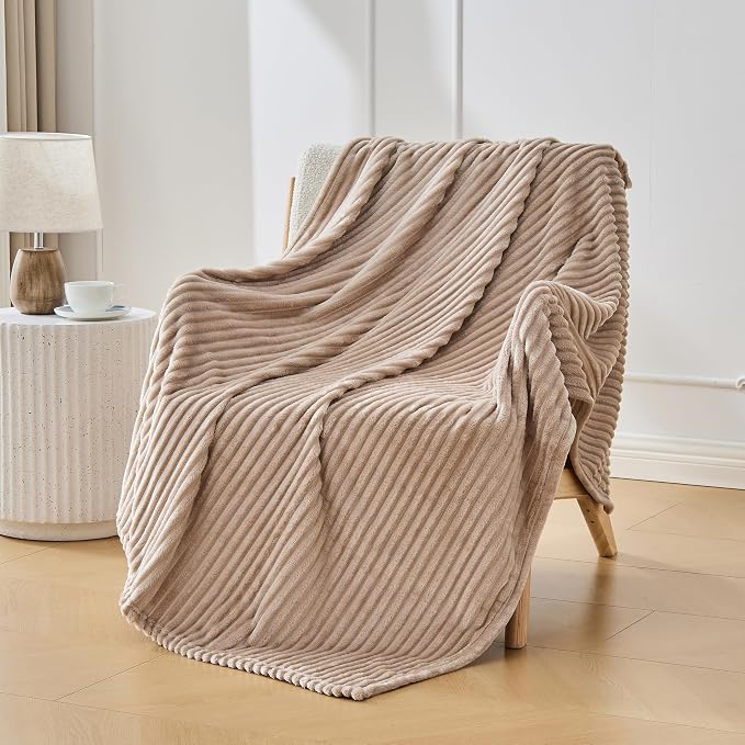 Bnuitland Fleece Throw Blanket, 300GSM Soft Warm Cozy Fluffy Throw for Babys & Pets, Stripe Pattern, All Season Sofa Bed Blanket for Home Decor, Light Camel 50"x70"